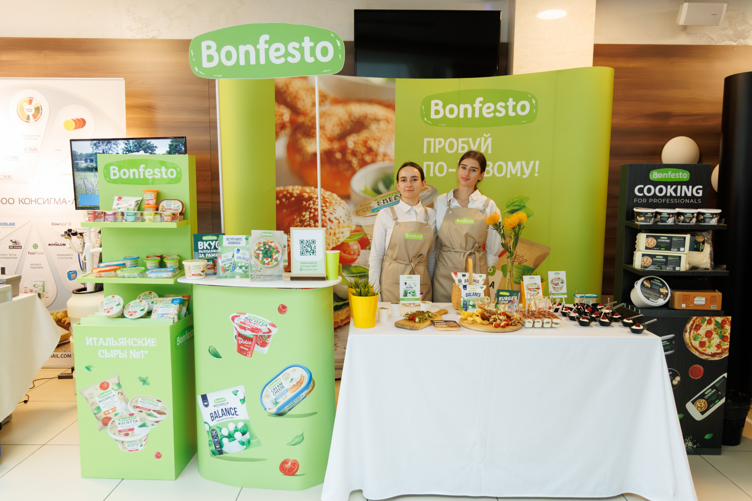 2AS_2111.jpg 2AS_2111.jpg