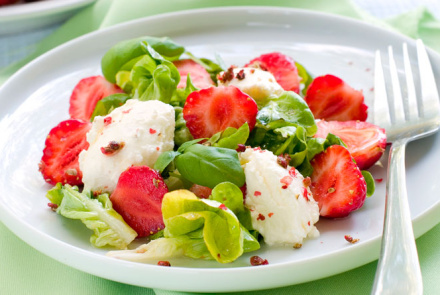 Клубничный салат